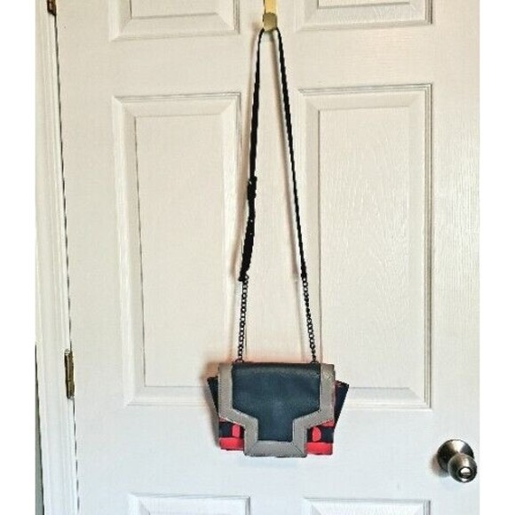 Vince Camuto Geri Leather Art Deco Purse Pink & Black Colorblock Crossbody Bag - Picture 2 of 9